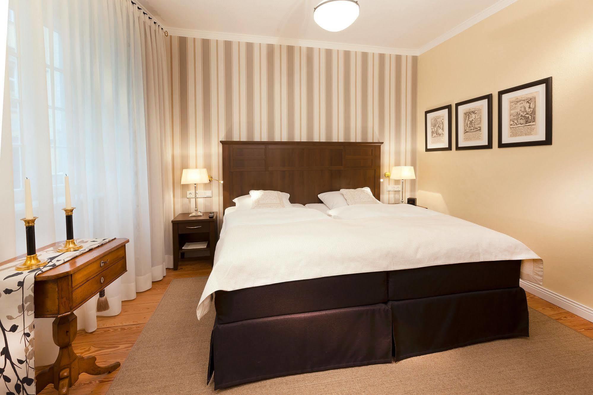 Boutique-Hotel Moseltor Traben-Trarbach Bagian luar foto